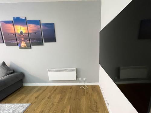 Exquisite 2BR Flat near Central Train Station, Glasgow (photo 9)