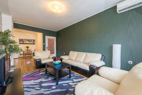 Sofia Central Hotel Apartments - main image