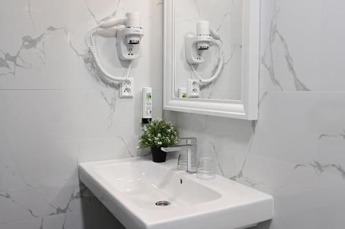 Hotel Malá Strana - image 12