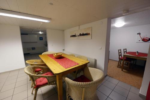 Basement Rotherbaum - image 9