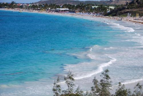 Ocean Front studio , step to the beach, Cul de Sac (foto 8)