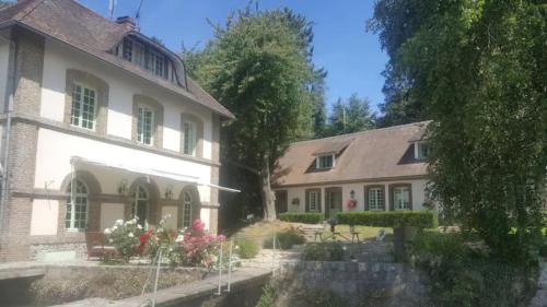 CHAMBRE D'HOTE AU MOULIN DE LONGUEIL in Longueil