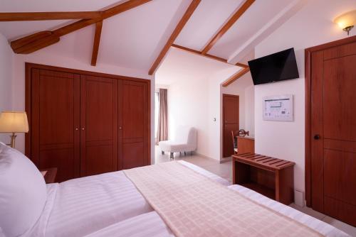 Avalon Palace Hotel - image 5