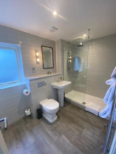 Bridge House Hotel & Silver Howe View Cottage - image 7