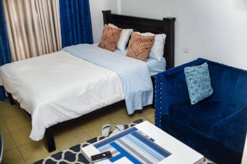 West Suites - 112
