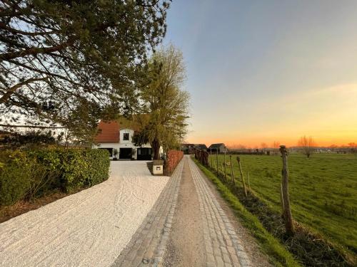Cosy House with 3 bedrooms close to Gent cottage Gand