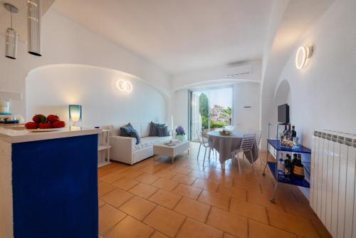 Villa To Ischia With Love 3