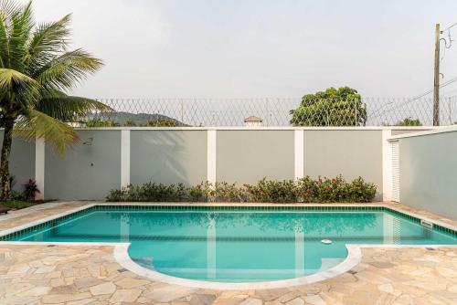 NOVO Casa com churrasq e WiFi no Guaruja SP