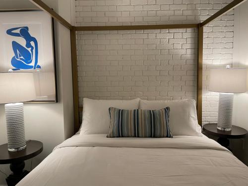 The Argus Hotel & Cocktail Lounge – Albany, NY
