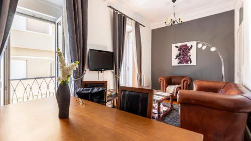 Luxury Apartment in City Centre - Avenida da Liberdade, Lisbon (photo 6)