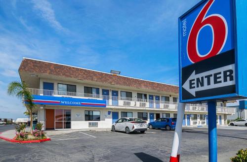 Motel 6 Lost Hills / Buttonwillow Racetrack