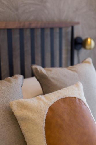 Blue Tropics Studio in Little Italy with kitchen by Den Stays, Montreal
