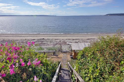 Spyglass Beach House