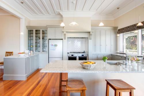 ฝักบัว, The Verandah - Napier Holiday Home in บลัฟ ฮิลล์