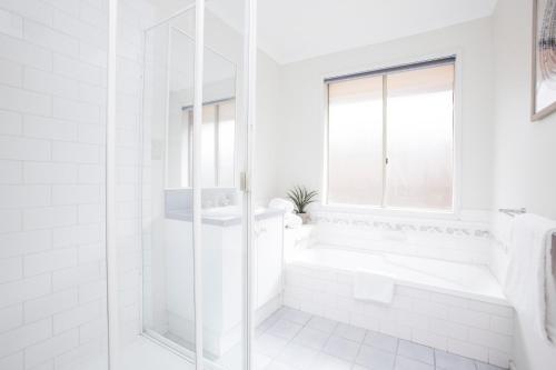 BOUTIQUE STAYS - Parkside Place