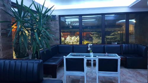 Hotel Hilez - image 11