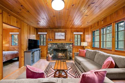 Knotty Pine Cabin, Joseph (foto 3)