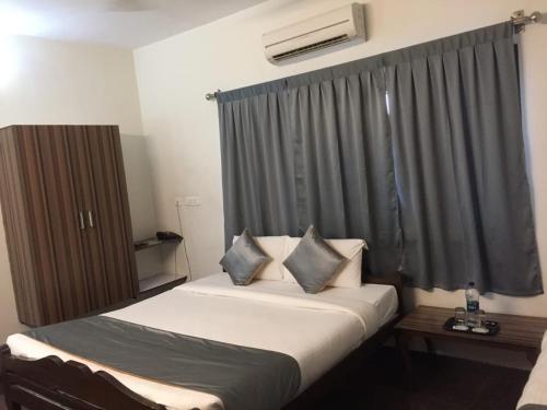 Superior Double Room image 2