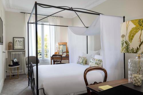 1 queen bed