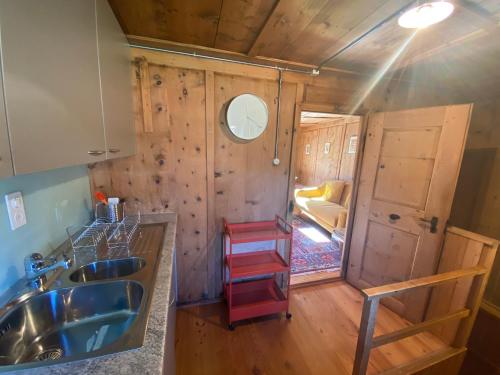  Arvenstube - stiva da schember in Wergenstein