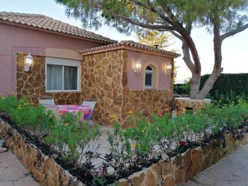 2 bedrooms house with shared pool furnished terrace and wifi at Elx 6 km away from the beach