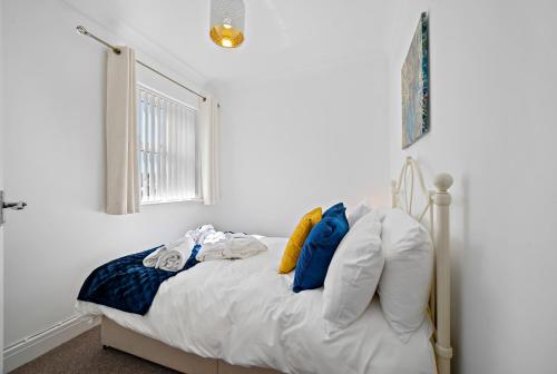 Stay In Cardiff Canton St John's Court Apartment - image 10