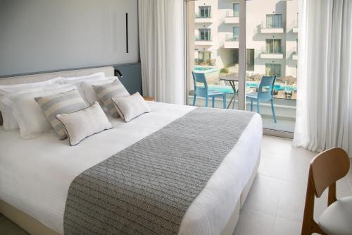 Atlantica Aqua Blue - image 11