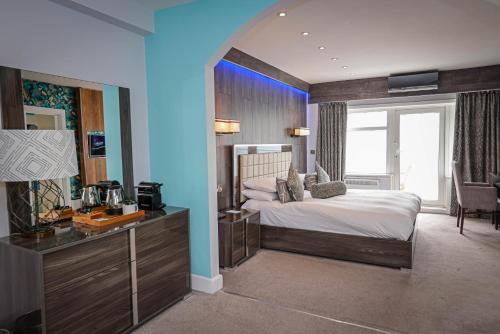 Cumberland Hotel - OCEANA COLLECTION - image 5