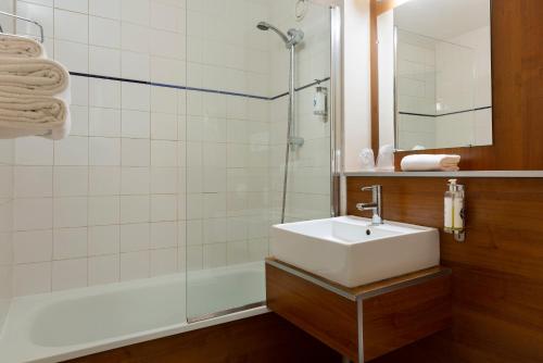 Comfort Hotel Lille Lomme - image 10