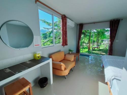 Baan Mai Hom Resort Suan Phueng