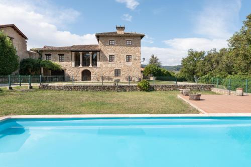 Seven-Bedroom House
