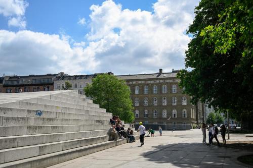 Cozy 2-bedroom apartment in downtown Copenhagen - image 6