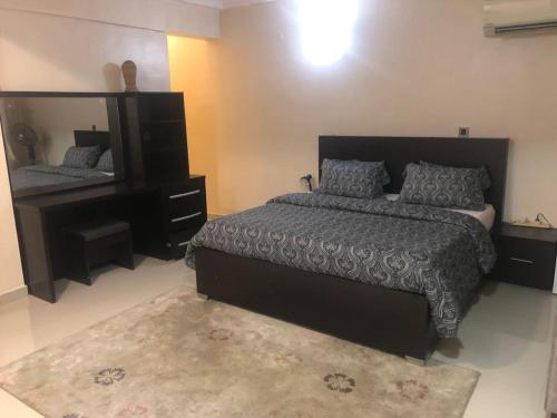 EZE EGO 1 OF LAGOS 3BEDROOM IKOYI