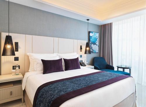 Deluxe Room with Inland View image 4