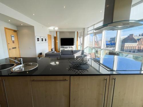 City Centre 2-Bed Apartment Parking Jacuzzi Bath, Glasgow (Foto 6)