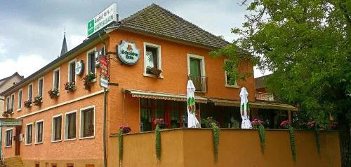 Grüner Baum in Neckargerach, Deutschland