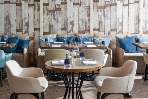 Aedenlife Hotel & Resort Rugen - 레스토랑