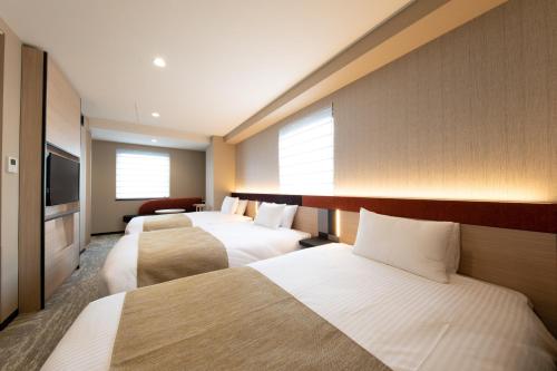 Triple Room image 2