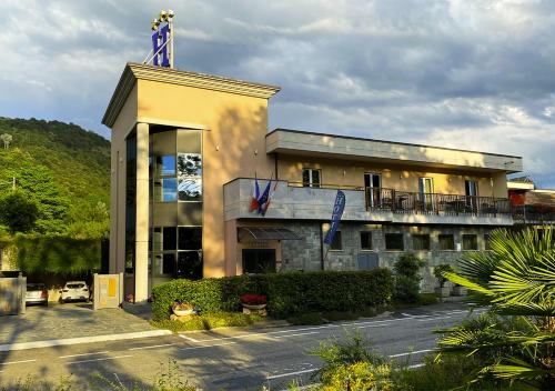 Caprice – Avigliana, NY