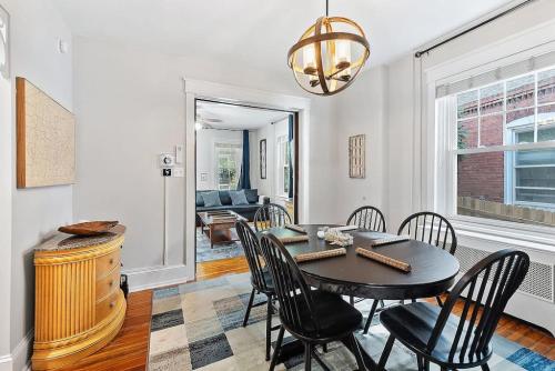 King,Parking,AC,Deck,Train,Uni,Hospital in Bryn Mawr, USA