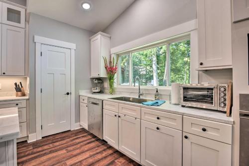 Renovated Lakeside Home with Private Boat Dock! Renovated Lakeside Home with Private Boat Dock!