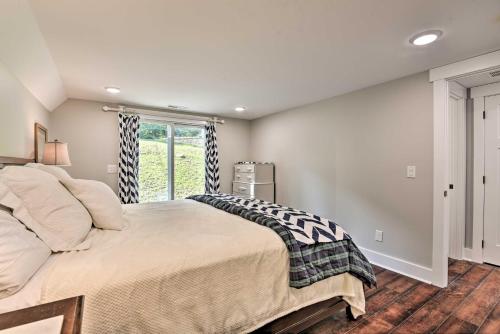 Renovated Lakeside Home with Private Boat Dock! Renovated Lakeside Home with Private Boat Dock!