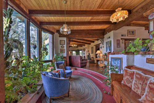 Riverheart Retreat - One-of-a-Kind Villa! in Buena Vista, USA