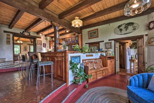 Riverheart Retreat - One-of-a-Kind Villa! in Buena Vista, USA