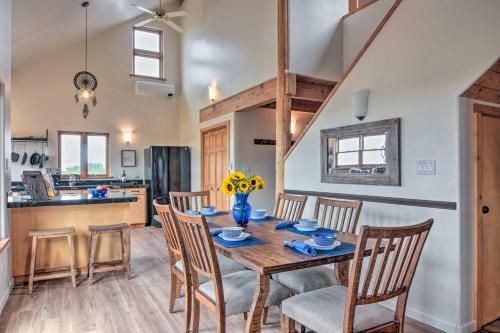 Dreamy Santa Fe Hideaway with Mountain Views! in Santa Fe, USA