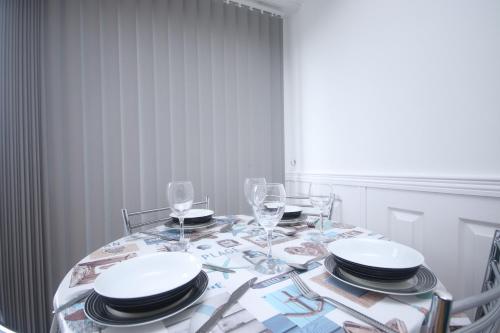 45F Medmerry Park 1 Bedroom Chalet - No Manual Workers Allowed