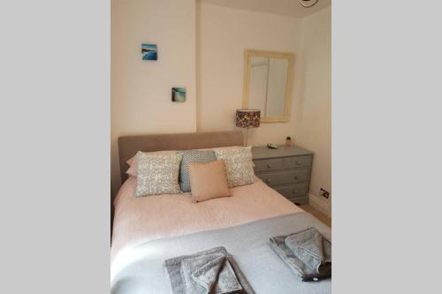 Picture of St Ives Self Catering Apartment Private Parking Near Beaches