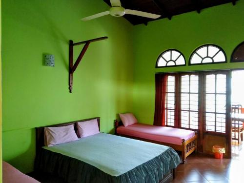 Kandyan Holiday Center And Kandyan Feel Free Homestay