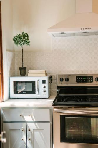 Guesthouse Charleston EAST 42 A in Charleston, USA