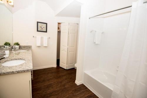 Beautiful townhome at West Lucaya by Fidelity - ID:221718 - image 11